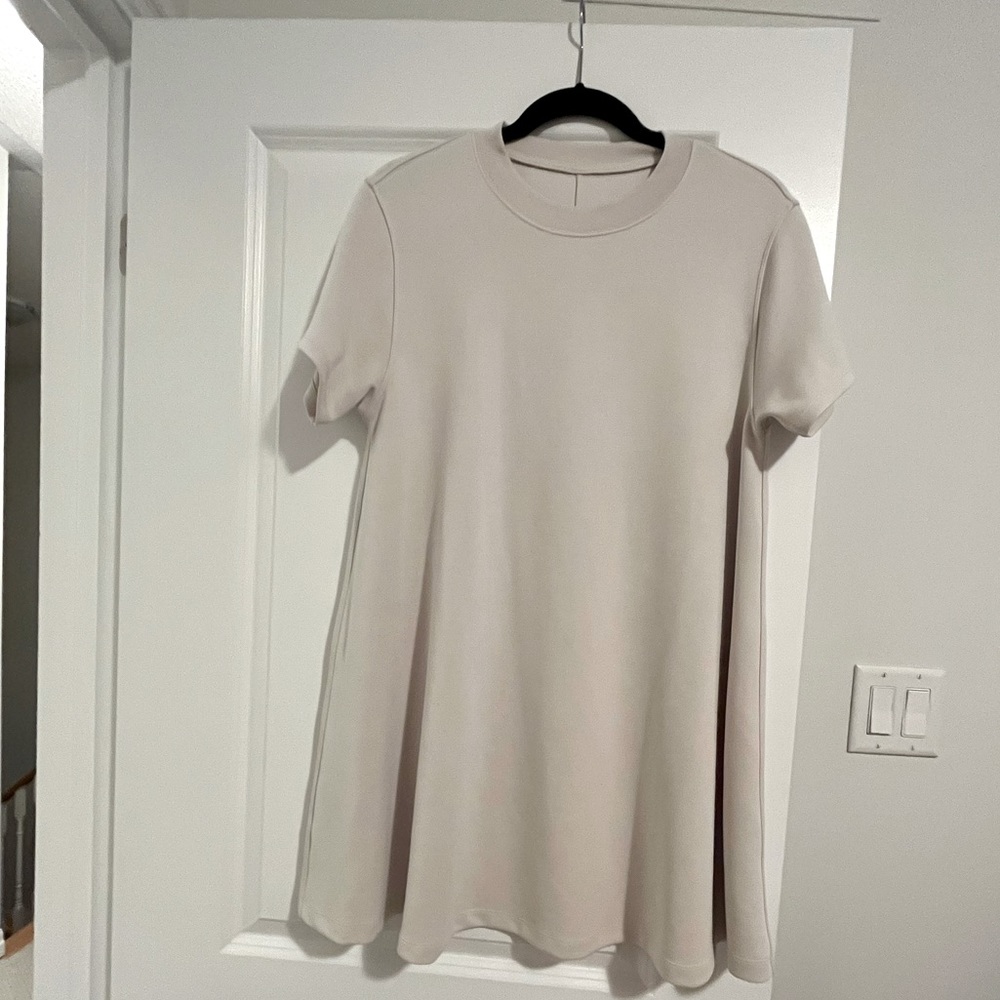 Lululemon - All Yours Softstream t-short dress